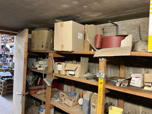 Partij diverse aannemersmaterialen - afbeelding 25 van  34