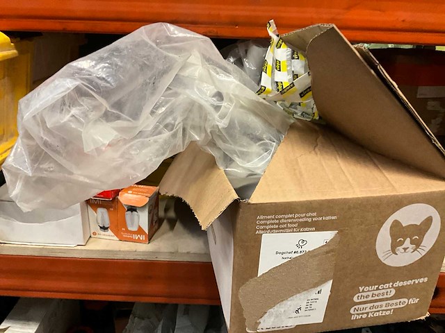 Partij diverse aannmersmaterialen - afbeelding 7 van  12