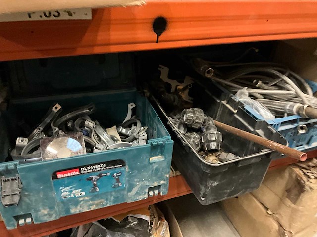 Partij diverse aannmersmaterialen - afbeelding 10 van  12