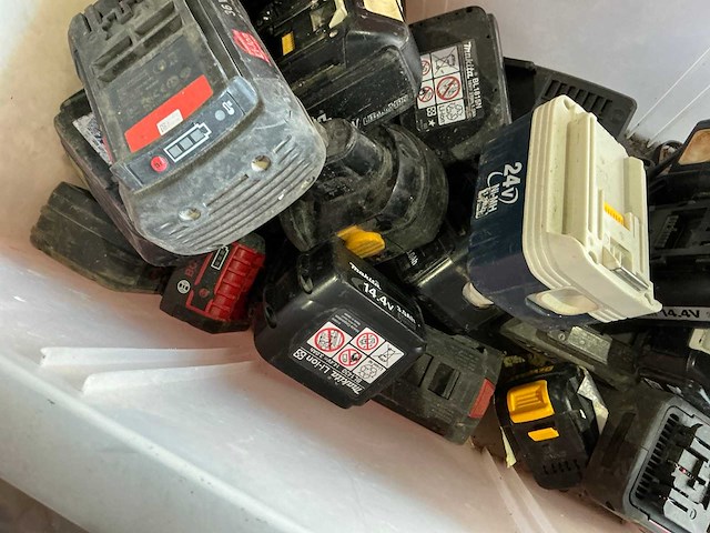 Partij diverse accu’s - afbeelding 5 van  6