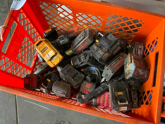 Partij diverse accu’s - afbeelding 3 van  6