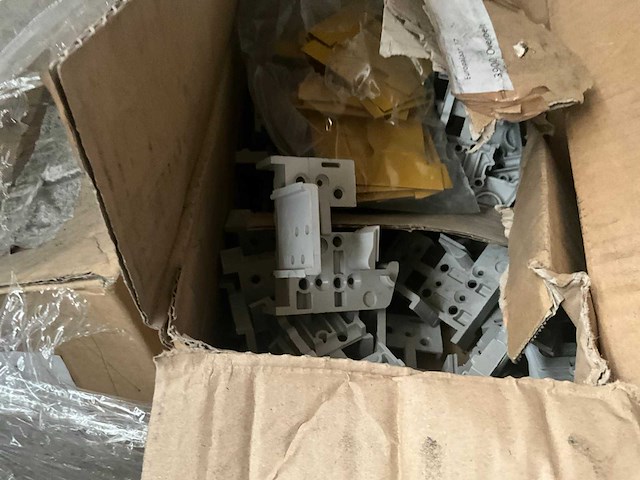 Partij diverse afdekkappen en glasondervullingen caldo (7795 stuks) - (kp1010) - afbeelding 9 van  11