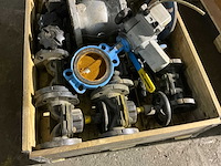 Partij diverse afsluiters - afbeelding 1 van  4