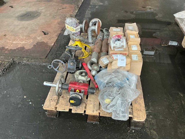 Partij diverse afsluiters - afbeelding 2 van  8