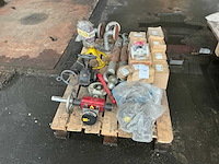 Partij diverse afsluiters - afbeelding 2 van  8