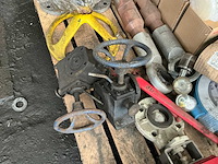 Partij diverse afsluiters - afbeelding 4 van  8