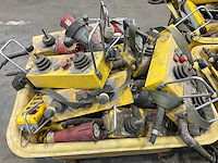 Partij diverse afstandsbedieningen en toebehoren - afbeelding 7 van  16