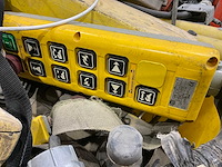 Partij diverse afstandsbedieningen en toebehoren - afbeelding 10 van  16