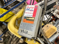 Partij diverse afstandsbedieningen en toebehoren - afbeelding 16 van  16