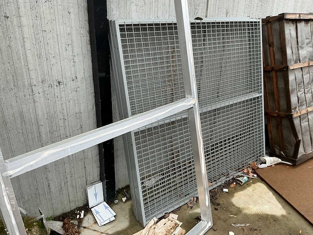 Partij diverse alu frames en roosters - afbeelding 3 van  4