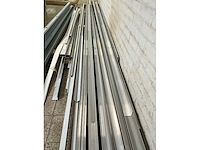 Partij diverse alu profielen (30x) en 10x metal stud - afbeelding 8 van  9