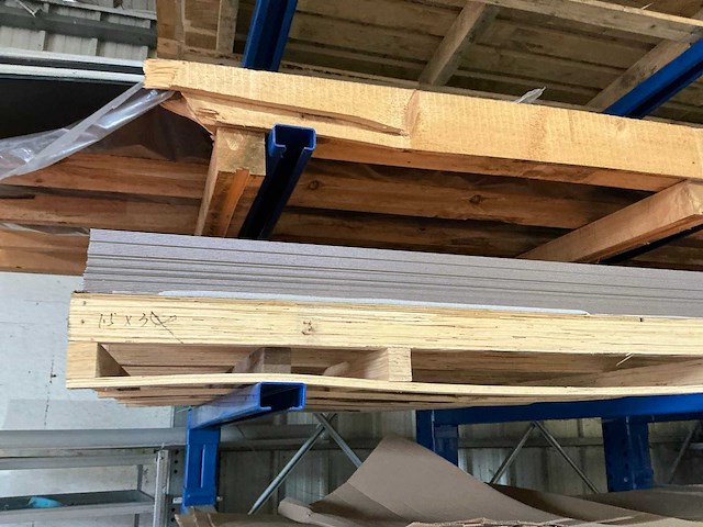 Partij diverse aluminium en plexi platen - afbeelding 4 van  8