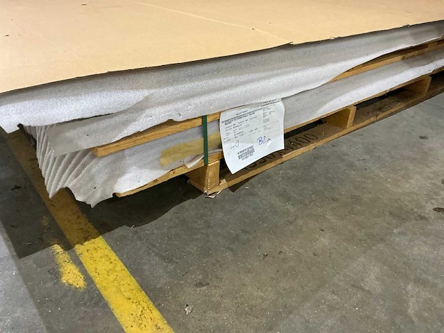 Partij diverse aluminium en plexi platen - afbeelding 7 van  8