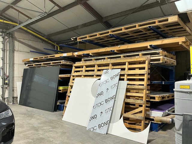 Partij diverse aluminium en pvc platen - afbeelding 5 van  15