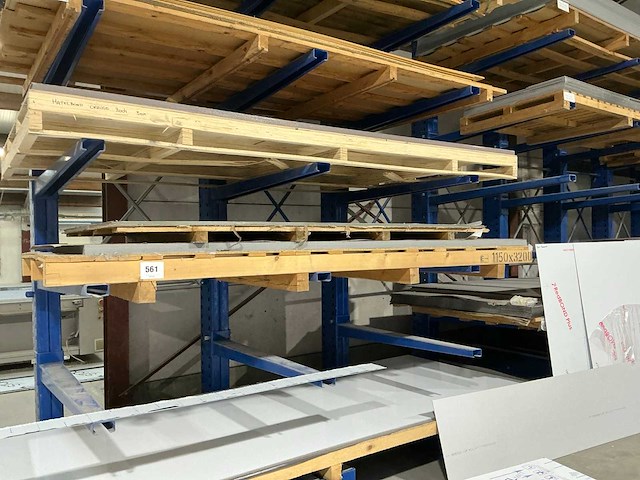 Partij diverse aluminium en pvc platen - afbeelding 1 van  15