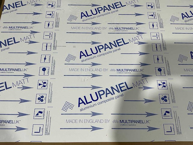 Partij diverse aluminium en pvc platen - afbeelding 11 van  15