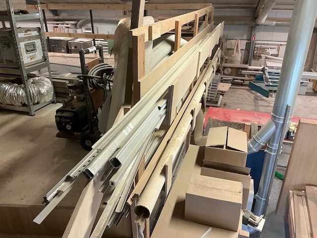 Partij diverse aluminium en pvc profielen - afbeelding 4 van  13