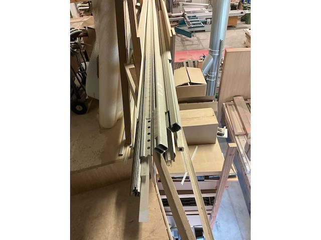 Partij diverse aluminium en pvc profielen - afbeelding 5 van  13
