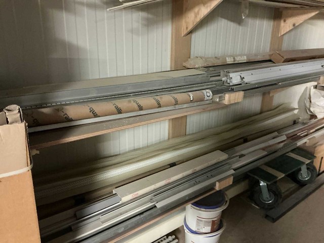 Partij diverse aluminium en pvc profielen - afbeelding 6 van  13