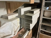 Partij diverse aluminium en pvc profielen - afbeelding 12 van  13