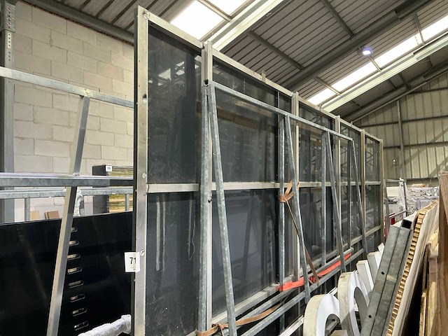 Partij diverse aluminiumplaten / profielen - afbeelding 1 van  10