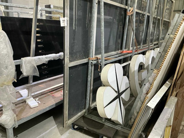 Partij diverse aluminiumplaten / profielen - afbeelding 3 van  10