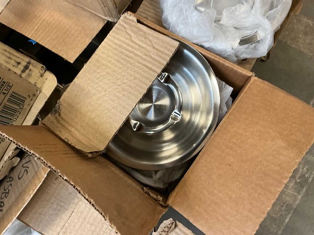 Partij diverse asbakken - afbeelding 11 van  11