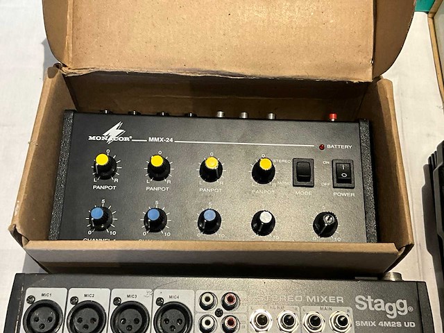 Partij diverse audio-apparatuur - afbeelding 3 van  8