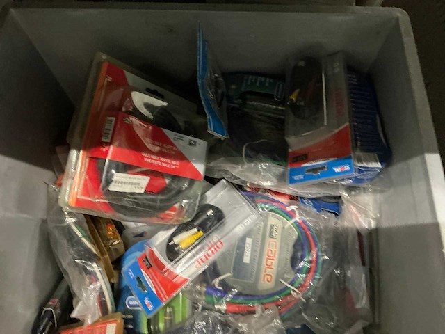 Partij diverse audiokabels - afbeelding 2 van  4