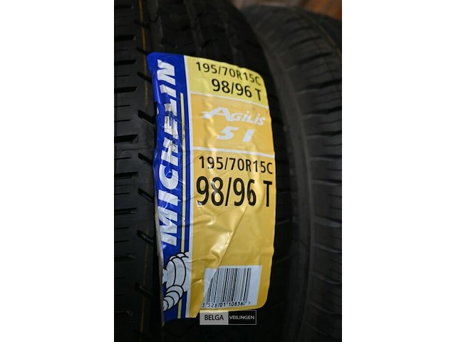 Partij diverse autobanden - afbeelding 3 van  8