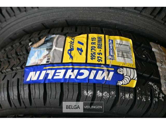 Partij diverse autobanden - afbeelding 4 van  8