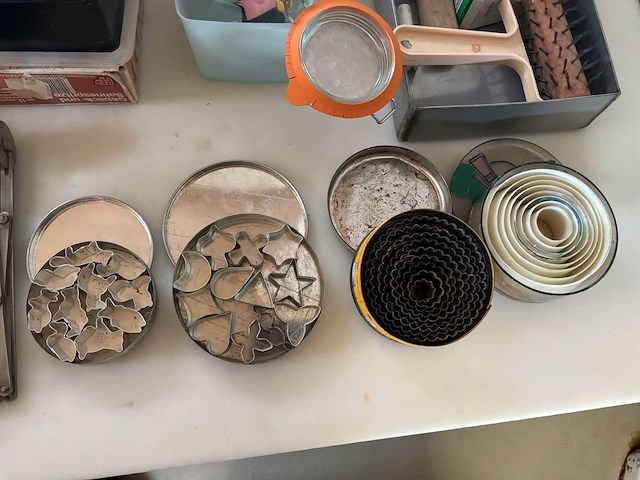 Partij diverse bakkerijmaterialen - afbeelding 2 van  8
