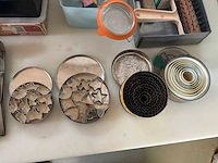 Partij diverse bakkerijmaterialen - afbeelding 2 van  8