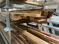 Partij diverse balken, planken en latten - afbeelding 7 van  9