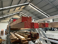 Partij diverse balken, planken en latten - afbeelding 8 van  9