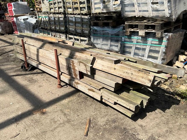 Partij diverse balken - afbeelding 1 van  3