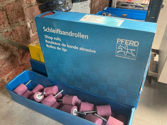 Partij diverse benodigdheden voor lassen - afbeelding 2 van  11