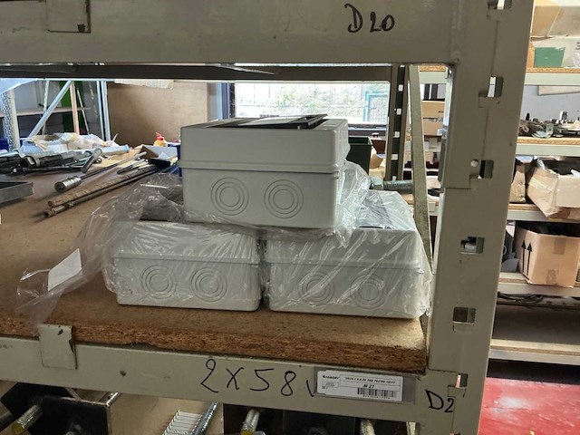 Partij diverse bevestigingsmaterialen en bouwtoebehoren - afbeelding 3 van  63