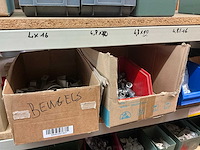 Partij diverse bevestigingsmaterialen en bouwtoebehoren - afbeelding 32 van  63