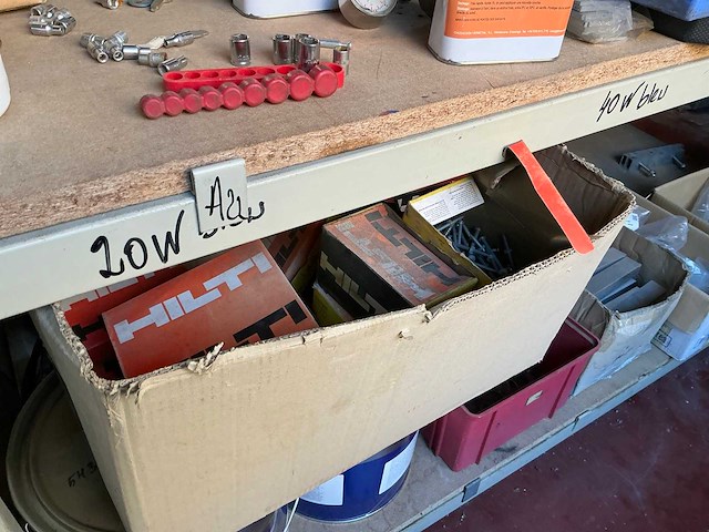 Partij diverse bevestigingsmaterialen en bouwtoebehoren - afbeelding 58 van  63