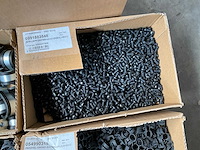 Partij diverse bevestigingsmaterialen en ijzerwaren - afbeelding 4 van  17
