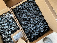 Partij diverse bevestigingsmaterialen en ijzerwaren - afbeelding 11 van  17
