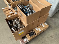 Partij diverse bevestigingsmaterialen en ijzerwaren - afbeelding 8 van  15