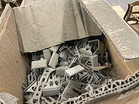 Partij diverse bevestigingsmaterialen - afbeelding 10 van  13