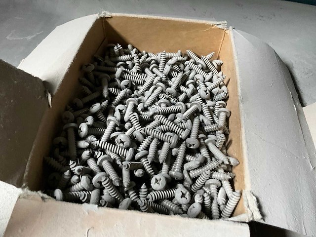 Partij diverse bevestigingsmaterialen - afbeelding 3 van  25