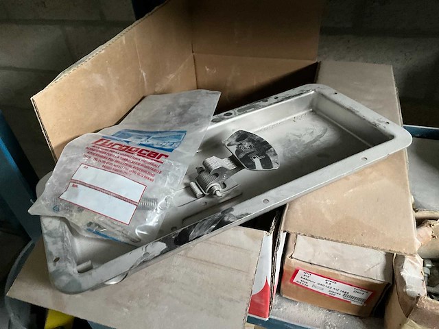 Partij diverse bevestigingsmaterialen - afbeelding 22 van  25