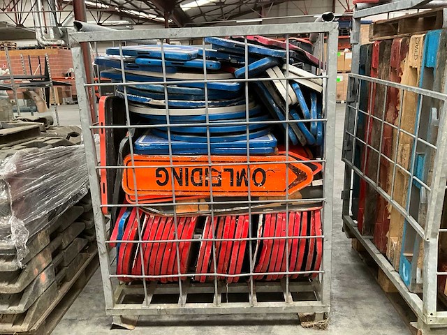 Partij diverse bewegwijzering - afbeelding 11 van  13