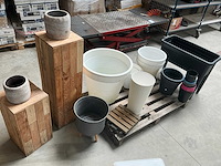 Partij diverse bloempotten - afbeelding 1 van  5