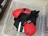 Partij diverse bokshandschoenen - afbeelding 5 van  5