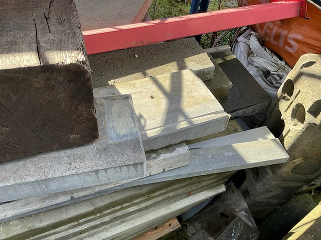 Partij diverse boordstenen - afbeelding 5 van  5